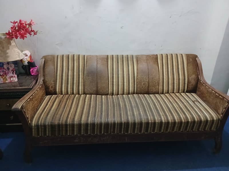 Sofa for Sell 5