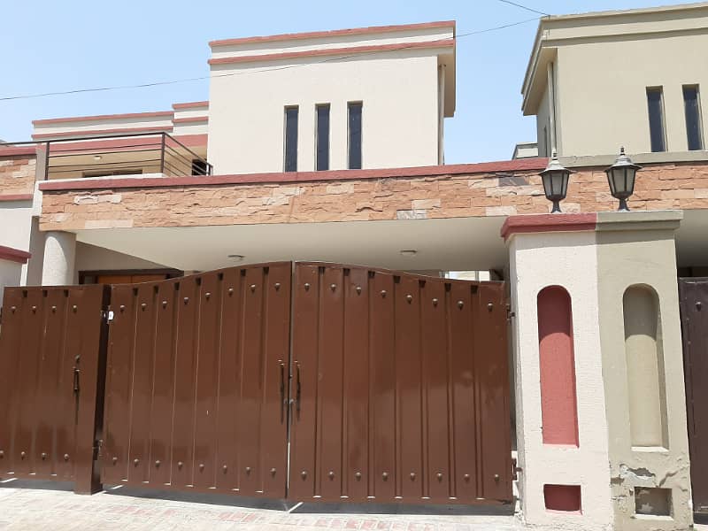 14 Marla Good Located House Available For Sale In PAF Falcon Complex Gulberg III Lahore 18