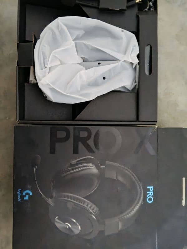 Logitech G pro x headset with blue voice 2