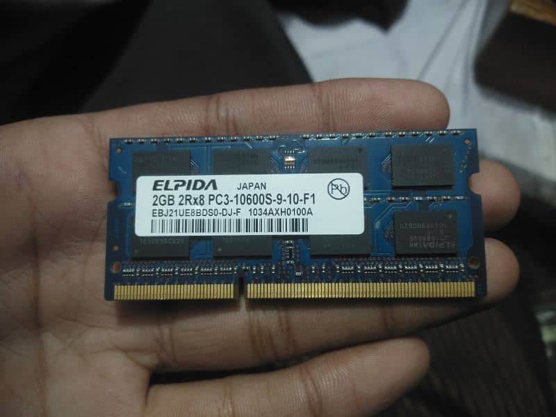 2R*8 PC3 2gb Ram in laptop branded 2