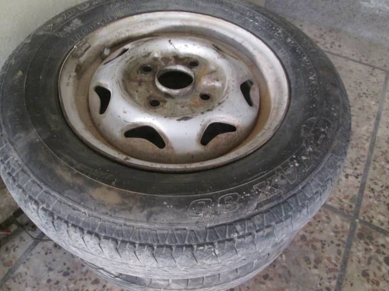 2 stepney spare wheel with Tires 13" PCD 114,. O3OO,2357.826 9