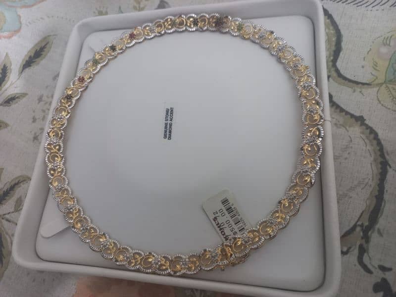 Necklace , Nice Condition 2