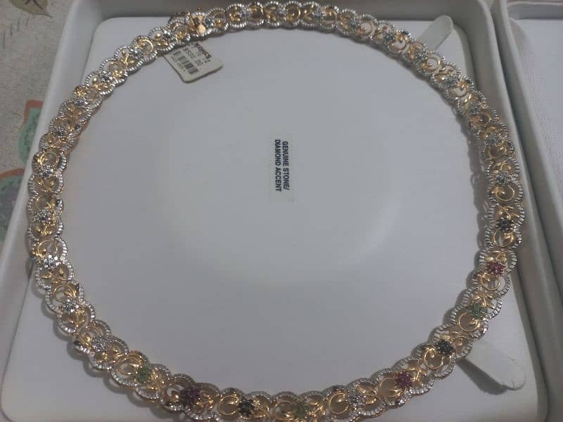 Necklace , Nice Condition 1