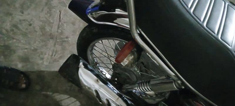 O3OO789/6O65/FINAL 72OOO/HONDA CG 125 MODEL 2015 3