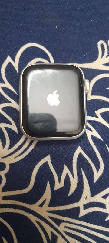 APPLE WATCH 10/10 CONDITION 100 percent battery 1