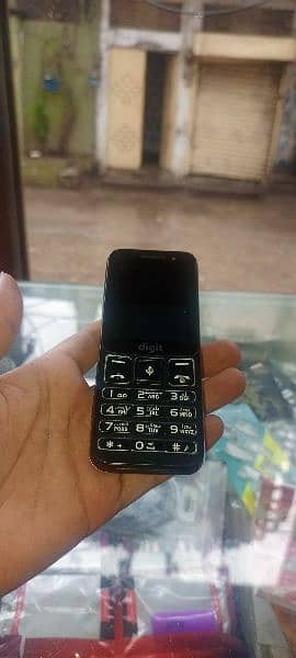 Model : Jazz Digit 4G , Condition : 10/9 , with out box only Mobile 2