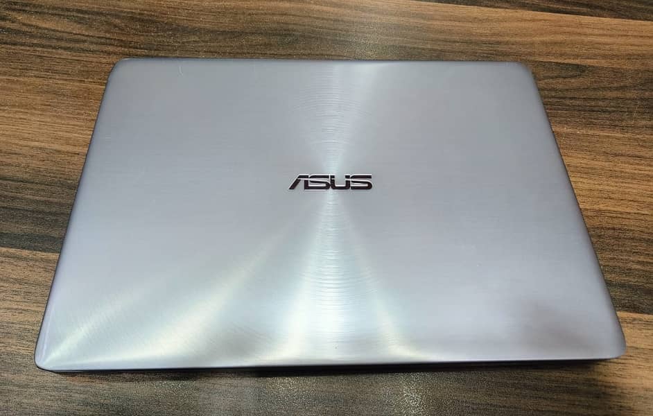 Asus Zenbook ux410 Core i5 7th Generation slim and smart 0