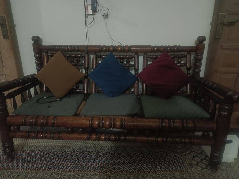 5 seater sofa for sale 0