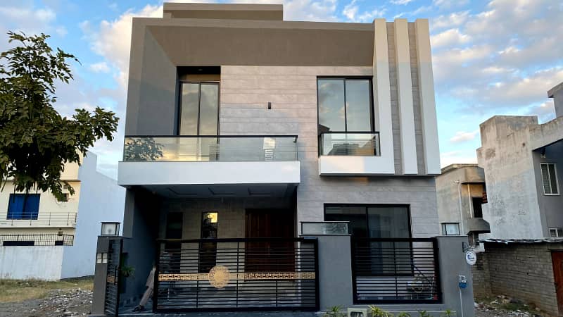 8 Marla Beautiful Designer House Available For Sale In Faisal Town Block A 2