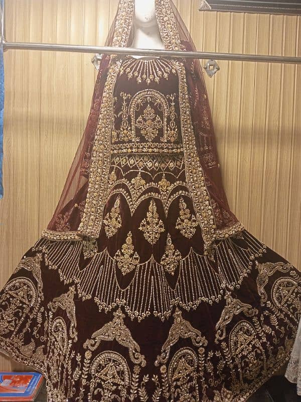 bridal lehnga 0