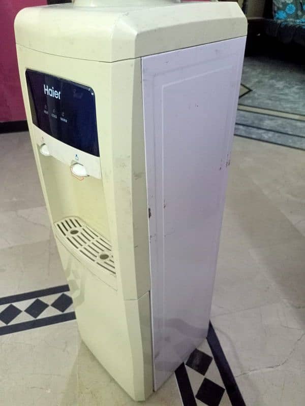 Water dispenser 1