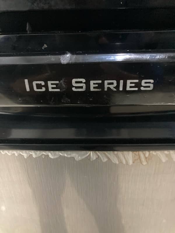 Orient Ice series 380 liters Refrigerator. 1