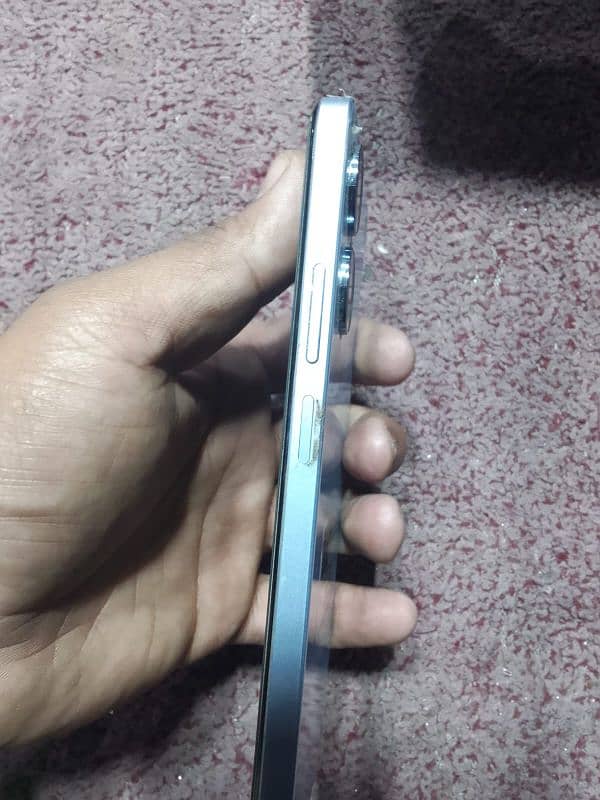 Realme note 60. back paper laga hua hai. 3