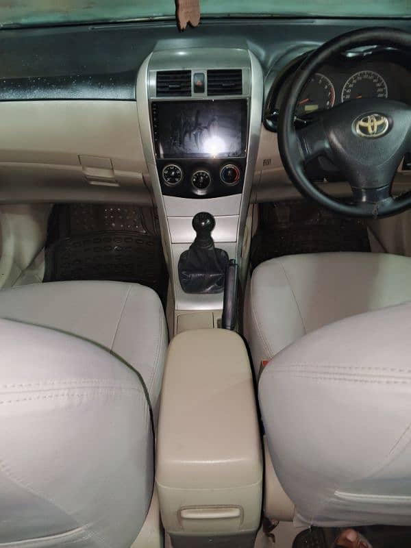 Toyota Corolla GLI 2011/2012 urgent sale 8