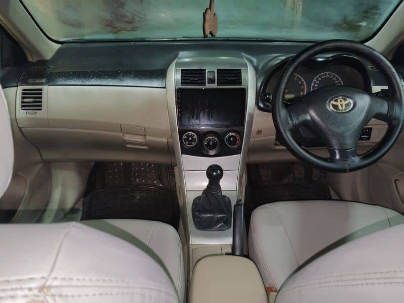 Toyota Corolla GLI 2011/2012 urgent sale 9