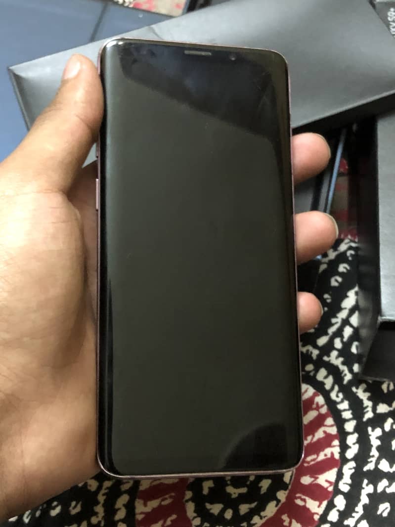 Samsung Mobile S9 Plus 6