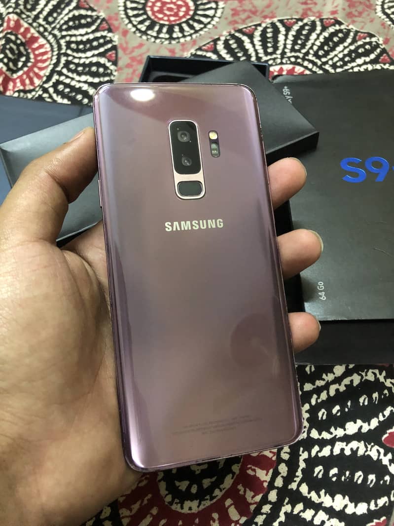 Samsung Mobile S9 Plus 7