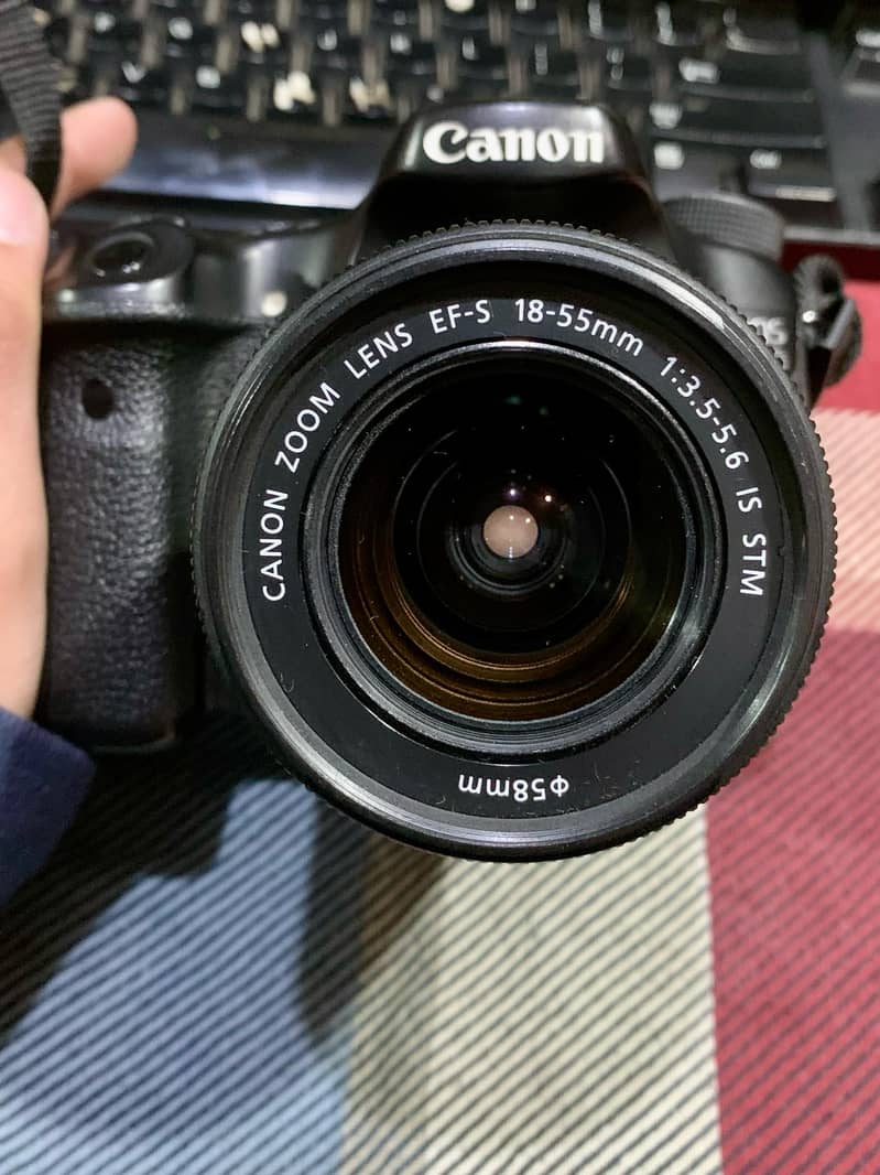 Canon 70D W 3