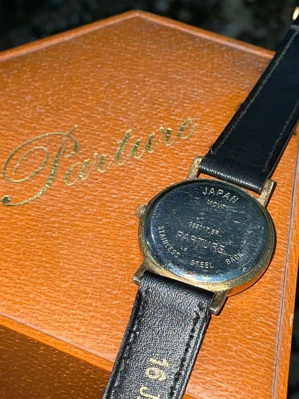 Vintage Parture Quartz Watch – Japan Movement 2