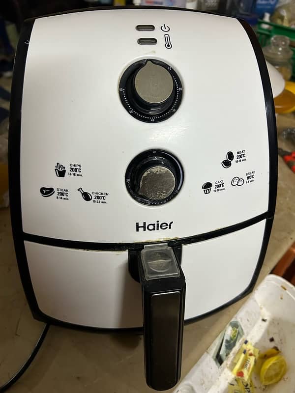 Air fryer in Good working condition fix price 7