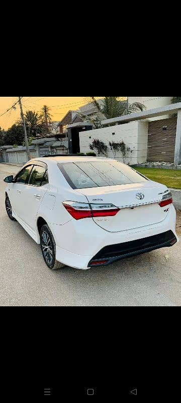 Toyota Corolla Altis 2021 4