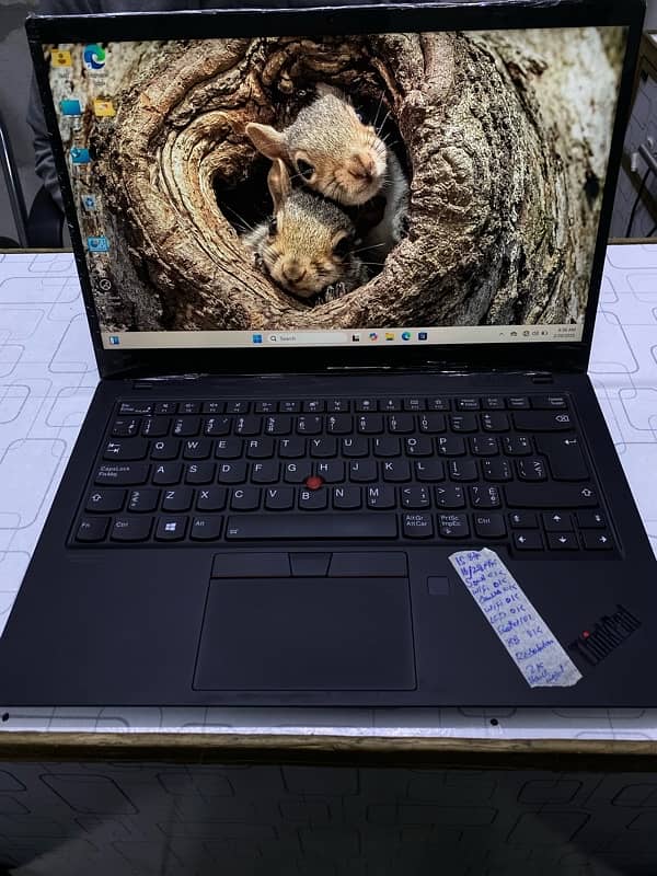 Lenovo x1 Carbon (i5 8th Gen) (16/256) 2k Resolution 0