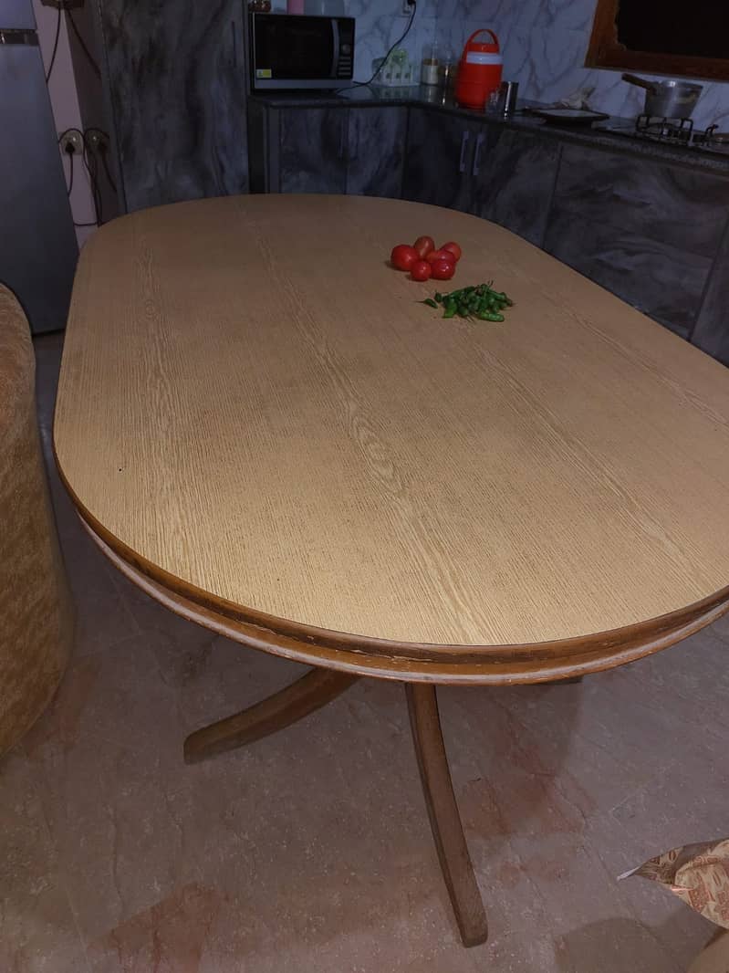 Dining Table 6 seater in OAK Wood Length (5'6'') Width (3'6'') 0