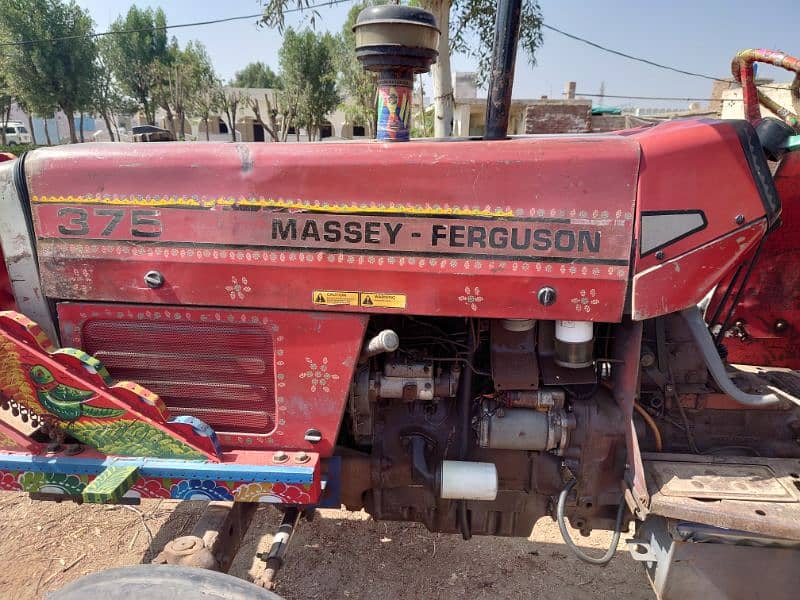 MASSEY TRACTOR 375 10