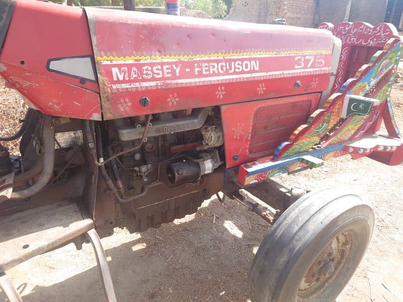 MASSEY TRACTOR 375 15