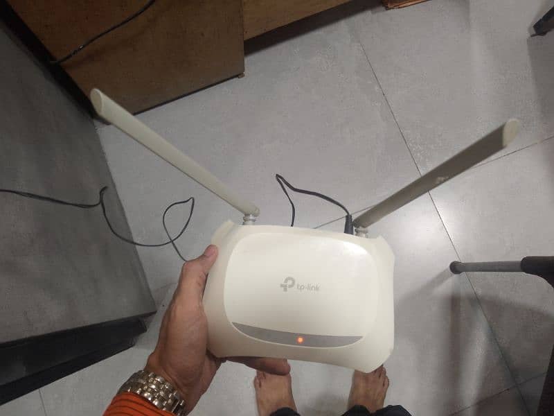 TP-Link 300Mbps Double Antenna Wireless N Router 2