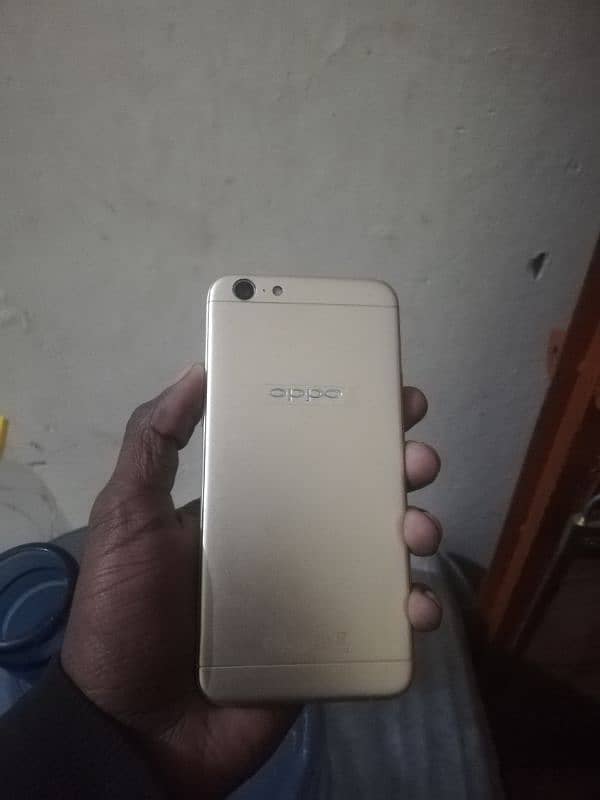 OPPO A57 1