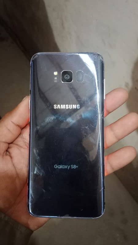 samaung s8+ 4