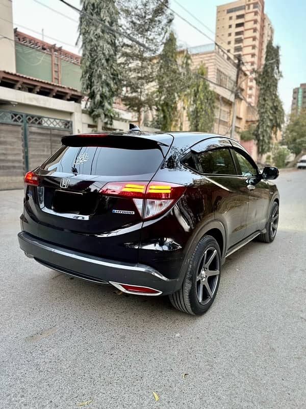 Honda Vezel 2014/2019 TOP OF THE LINE 7