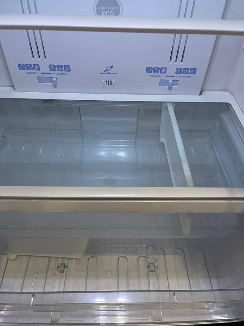 Hitachi Fridge 2 doors Fridge Inverter 2