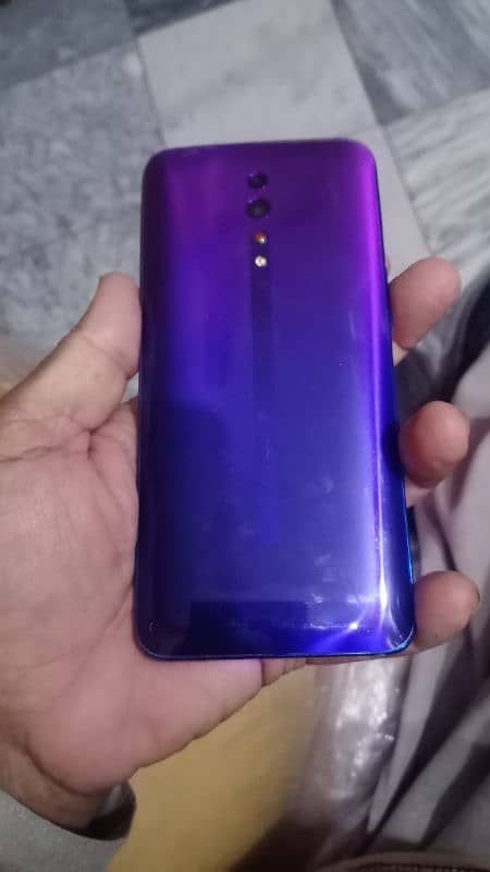 Oppo Reno z  8-256 2