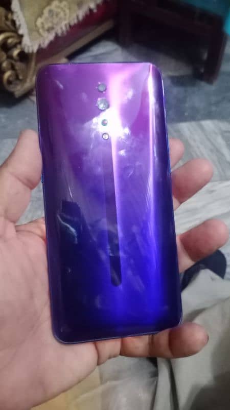 Oppo Reno z  8-256 4