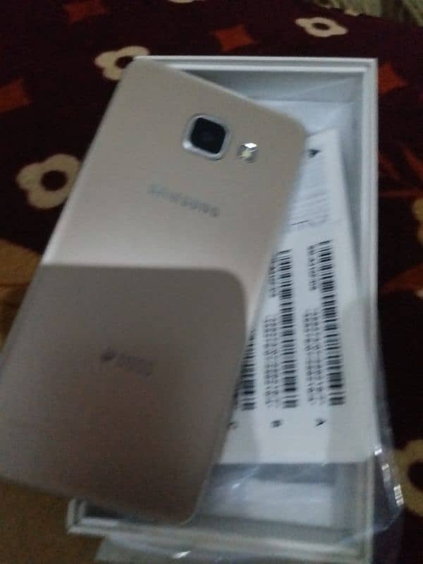 Samsung galaxy A3 11