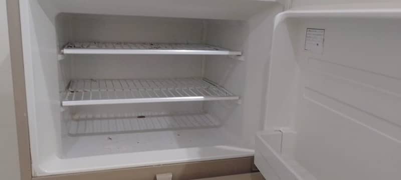 fridge hai whatsapp //03027371095// 4