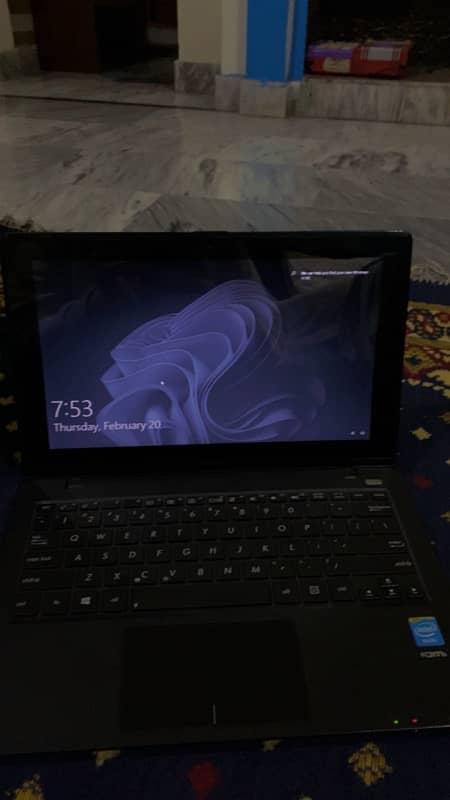 ASUS Touchscreen Laptop 8