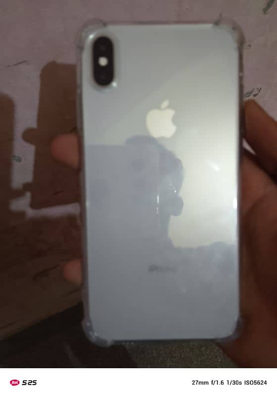 XS Max Non PTA 256GB memory 96% health 3