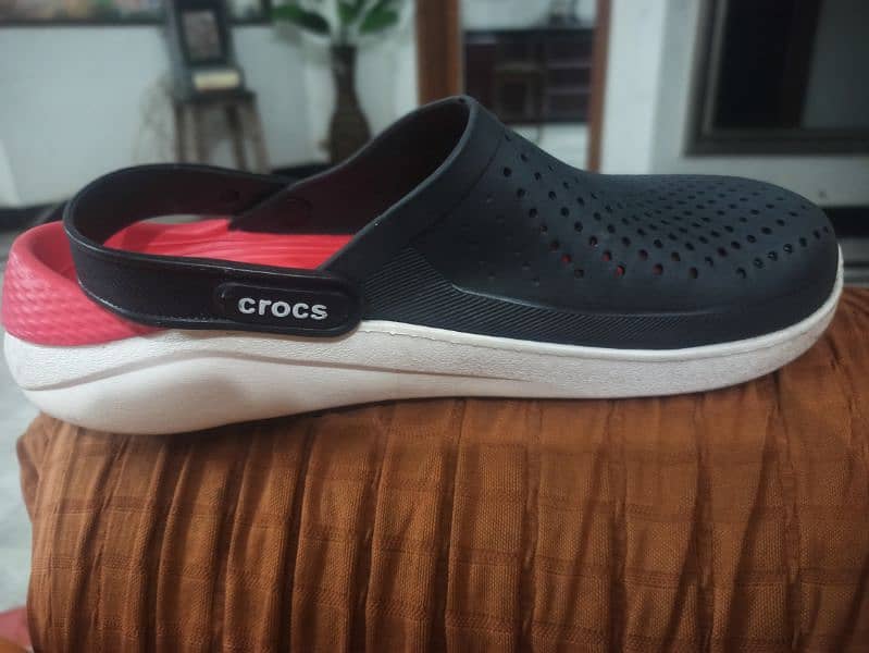 copy crocs literide 1