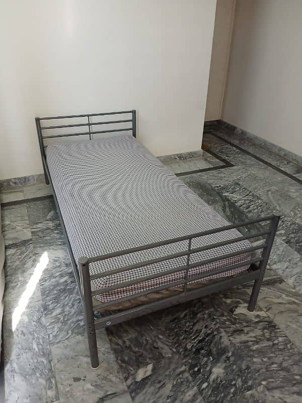 2 beds with free mattress 2