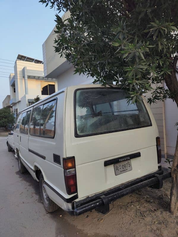 Toyota Hiace 1987 Model For Sale 2