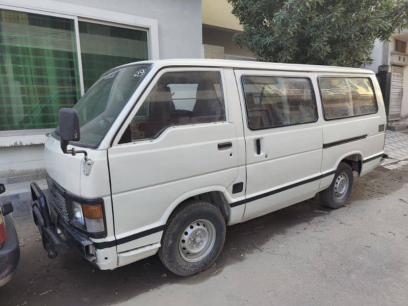 Toyota Hiace 1987 Model For Sale 4