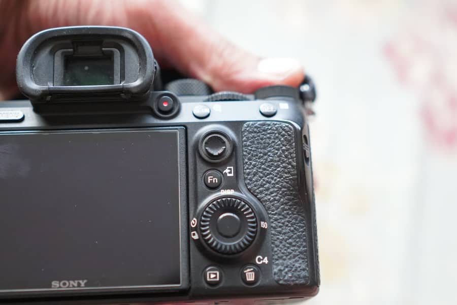 Sony A7 III for Sale – Excellent Condition 5