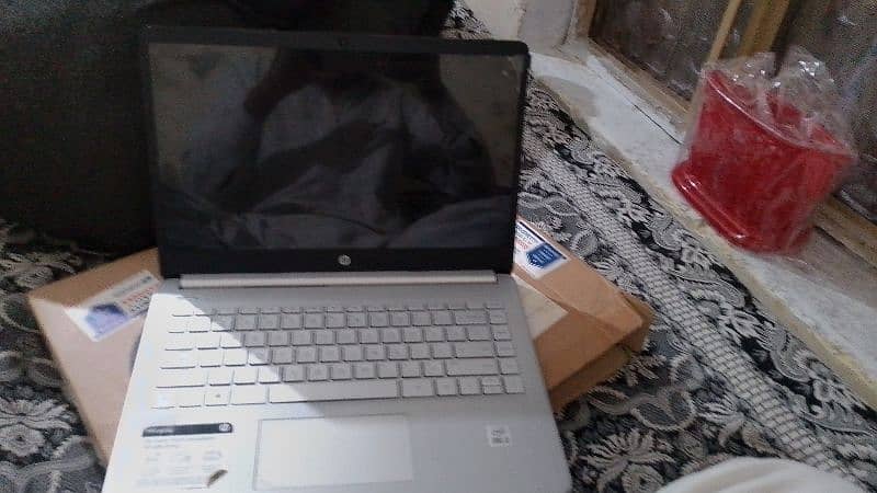 HP core i3 10 genrention 0