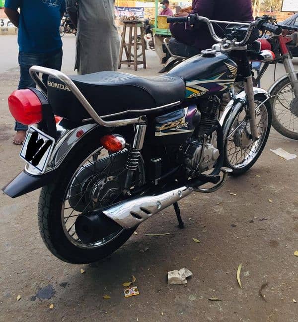 Honda cg 125 2020 KARACHI number 1