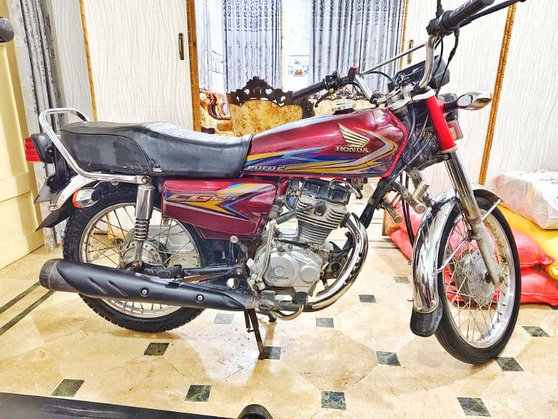 Honda 125 first owner. 6