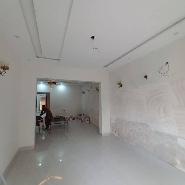 10 Marla Brand New House For Rent In Bahria Town Lahore 0