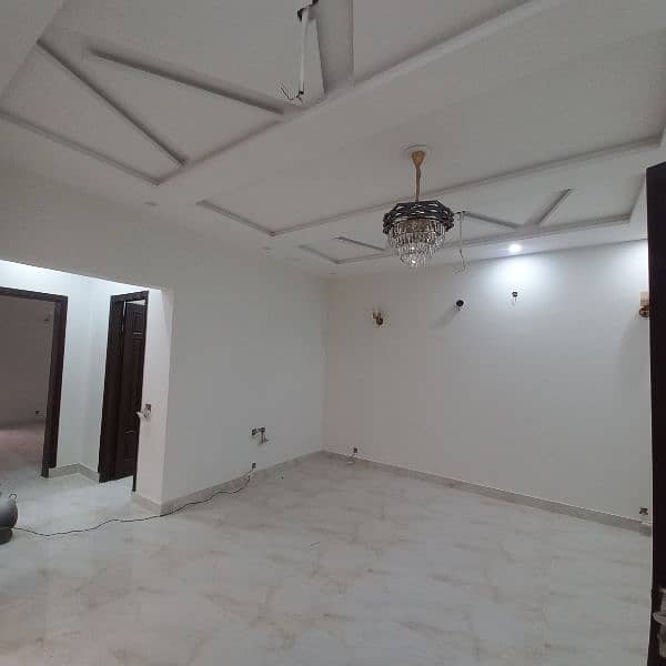 10 Marla Brand New House For Rent In Bahria Town Lahore 11